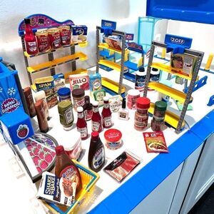 5 Surprise Mini Brands Series 3 Electronic Mini Mart Playset by ZURU